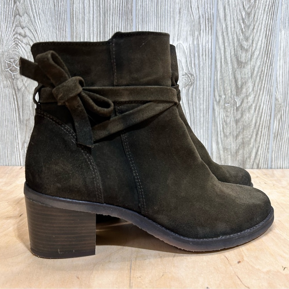 Dorking by Fluchos AMBRA Green Suede Zip Side Booties  Size 6.5